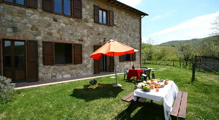 Farm house in Passignano sul Trasimeno