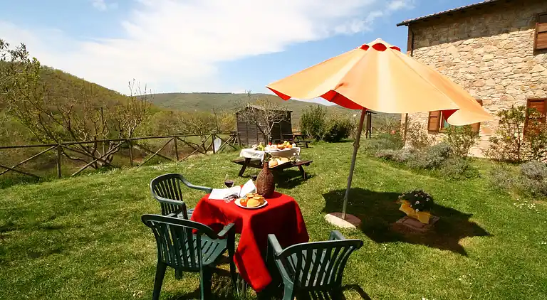 Farm house in Passignano sul Trasimeno