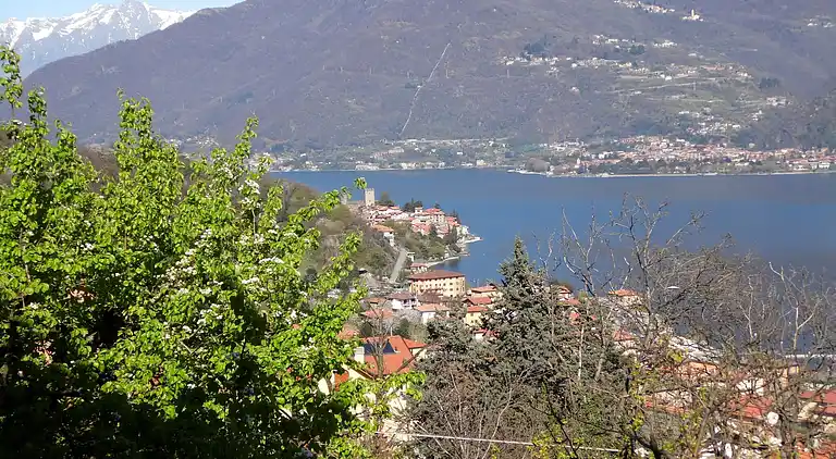 Leilighet i Santa Maria Rezzonico