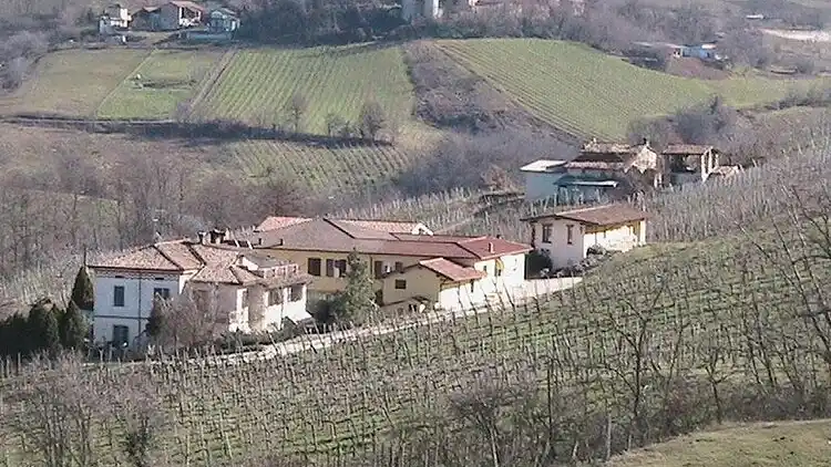 Ferielejlighed i Montecalvo Versiggia