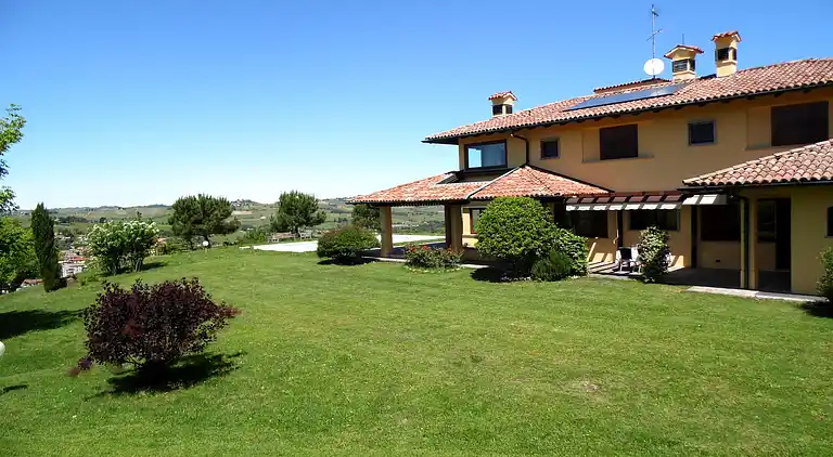 Farm house in Santa Maria della Versa