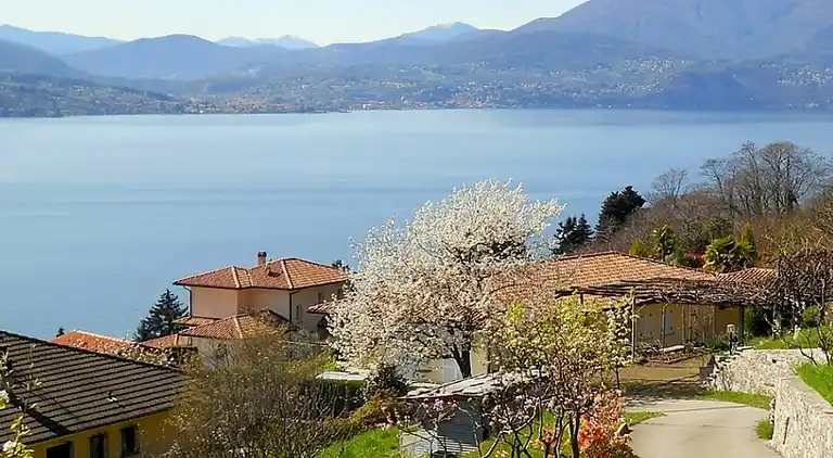 Ferielejlighed i Oggebbio