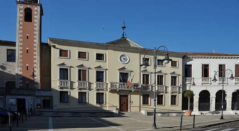 Manor house in Mason