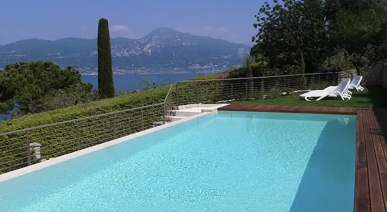 Semesterbostad i Torri del Benaco