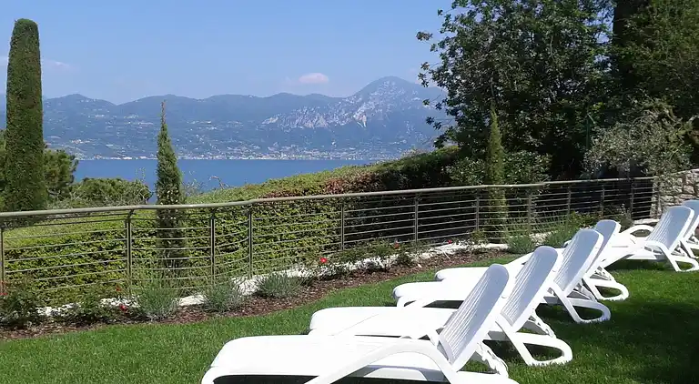 Semesterbostad i Torri del Benaco