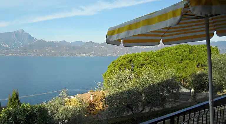 Semesterbostad i Torri del Benaco