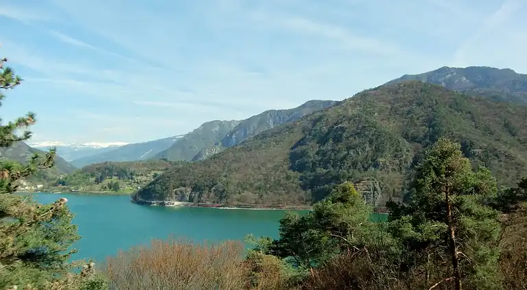 Semesterbostad i Ledro