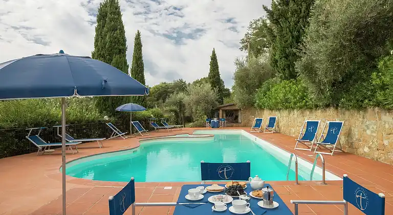 Farm house in San Vivaldo