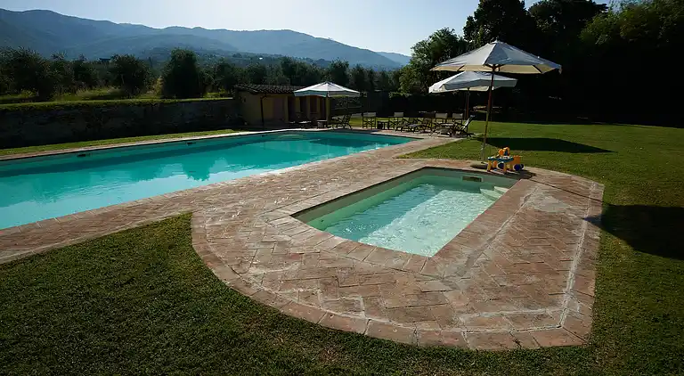 Farm house in Reggello