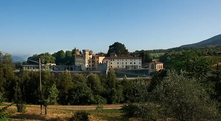 Farm house in Reggello
