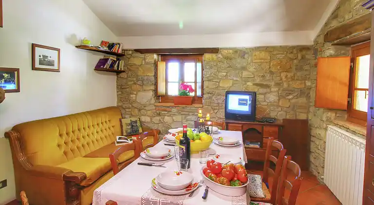 Gårdshus i Ortignano Raggiolo