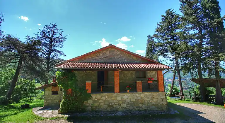 Gårdshus i Ortignano Raggiolo