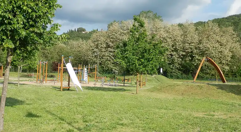 Gårdshus i Ortignano Raggiolo