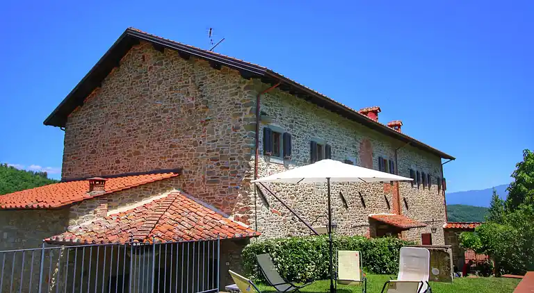 Manor house in Ortignano Raggiolo