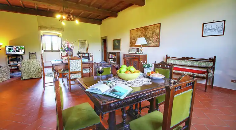 Manor house in Ortignano Raggiolo