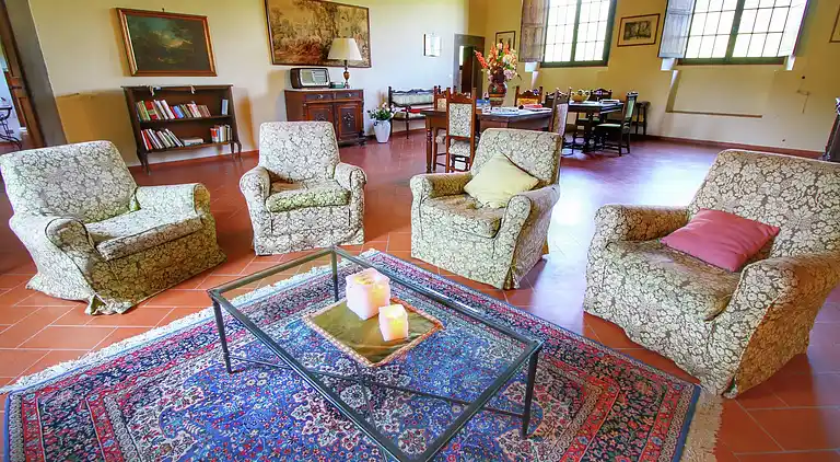 Manor house in Ortignano Raggiolo