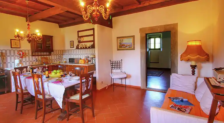 Manor house in Ortignano Raggiolo