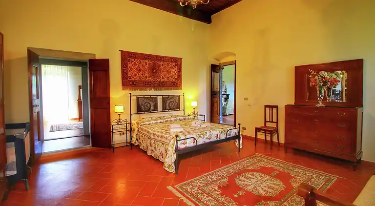 Manor house in Ortignano Raggiolo