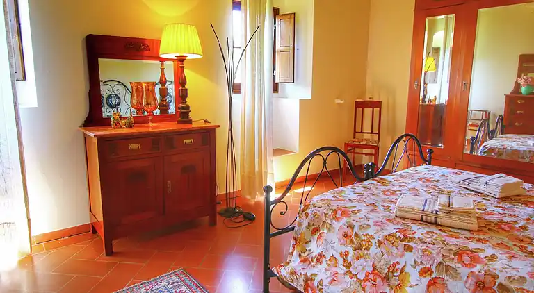 Manor house in Ortignano Raggiolo