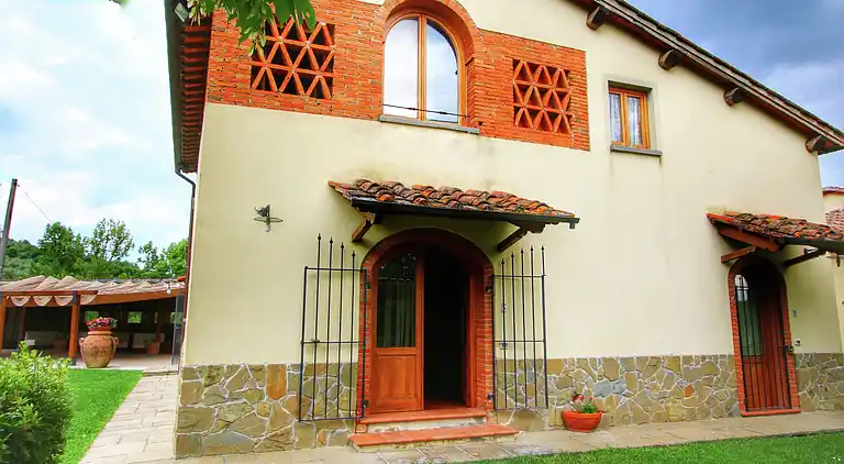 Casa rural en Bucine