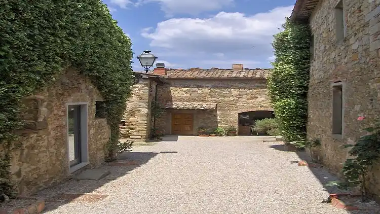 Manor house in Castelvecchi