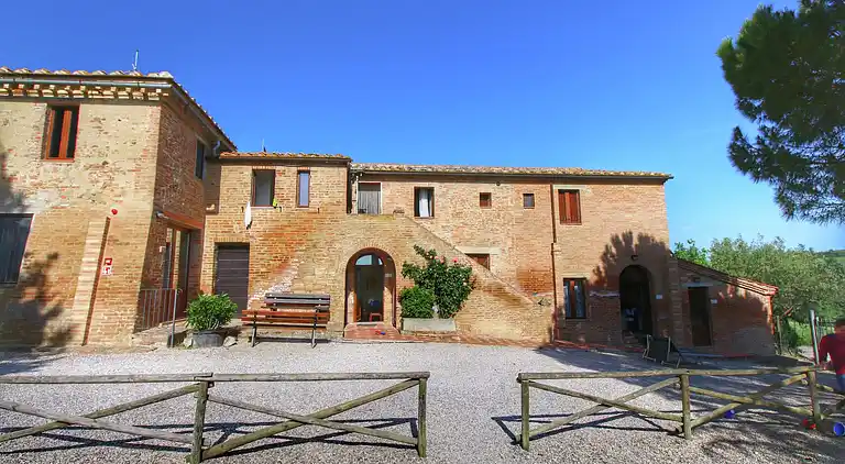 Gårdshus i San Giovanni d'Asso