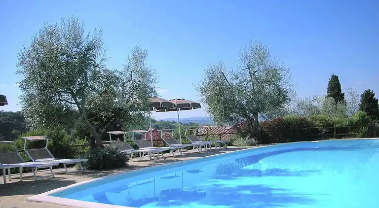 Gårdshus i Gavignano