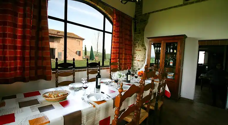 Farm house in Asciano