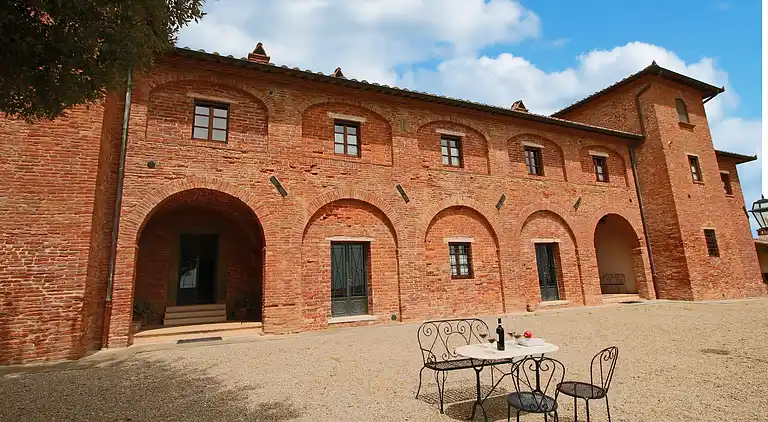Farm house in Montepulciano