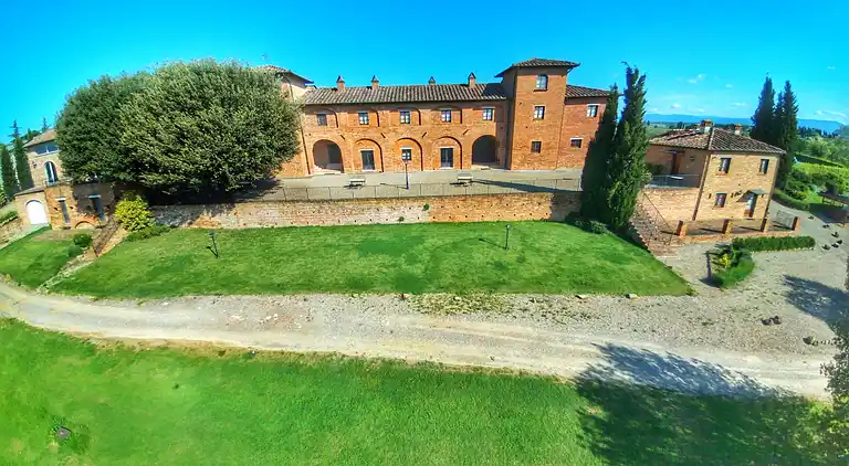 Farm house in Montepulciano