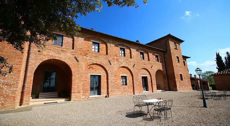 Farm house in Montepulciano