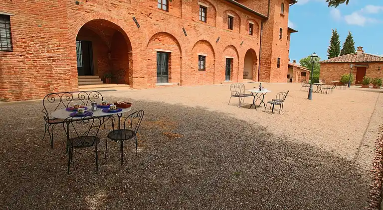 Farm house in Montepulciano