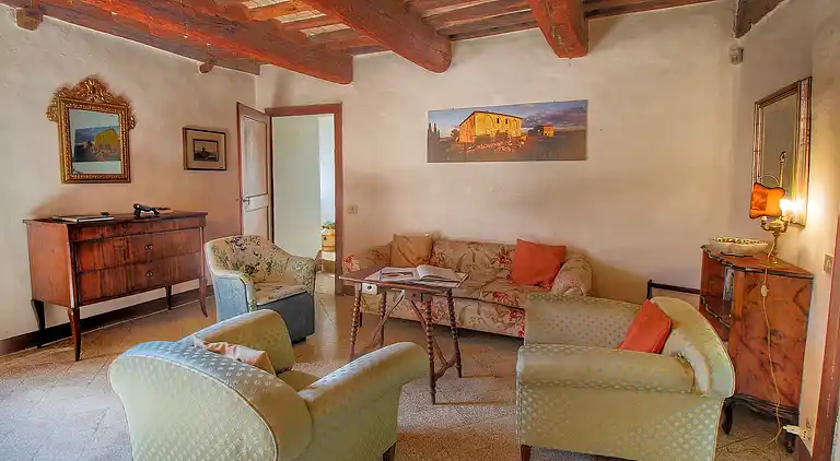 Farm house in Le Tolfe