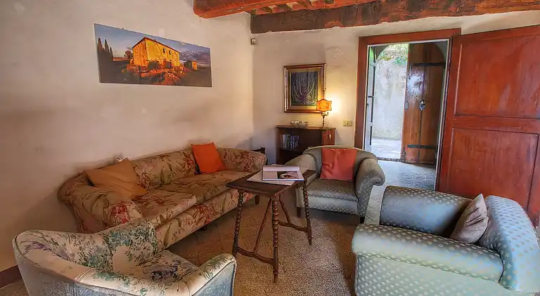 Farm house in Le Tolfe