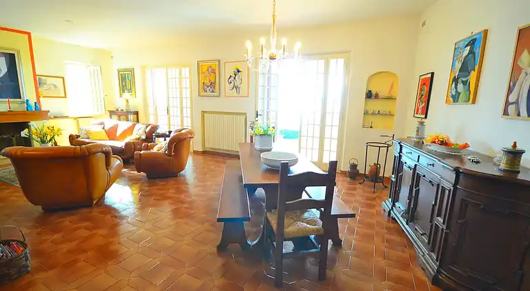 Villa in Castellina Marittima