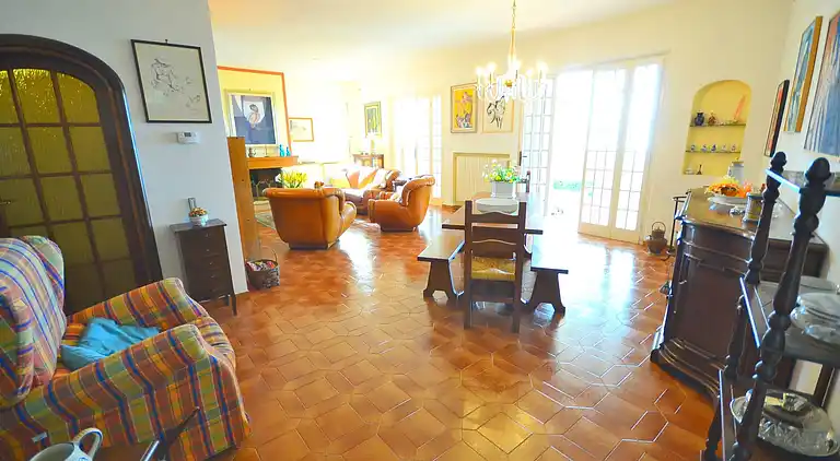 Villa in Castellina Marittima