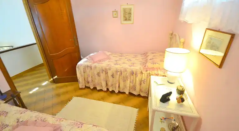 Villa in Castellina Marittima