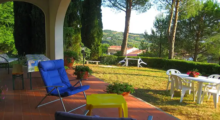 Villa in Castellina Marittima