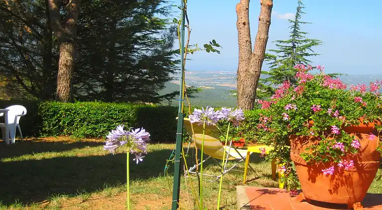 Villa in Castellina Marittima