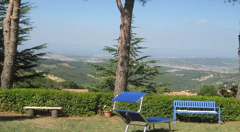 Villa in Castellina Marittima