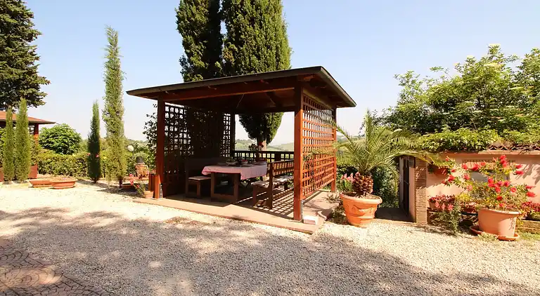 Gårdhus i Montecarotto