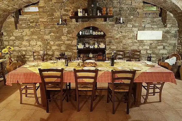 Gårdhus i Montecarotto