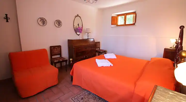 Farm house in Montecarotto