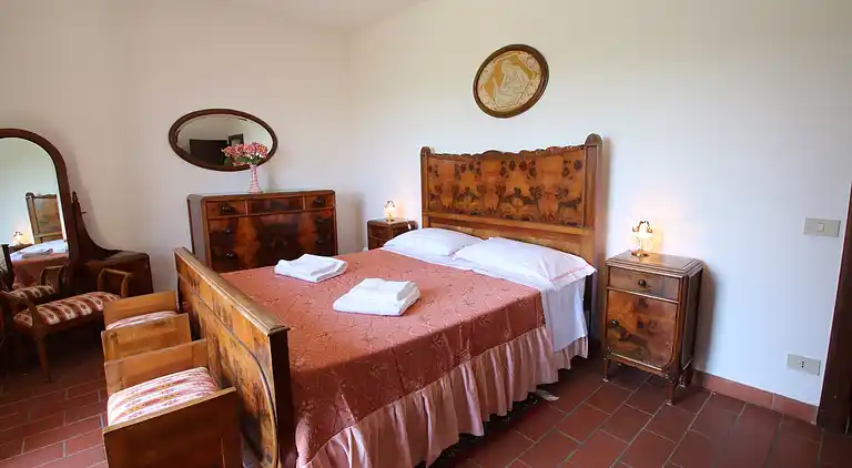 Farm house in Montecarotto