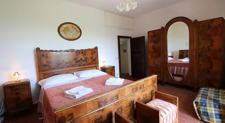 Farm house in Montecarotto