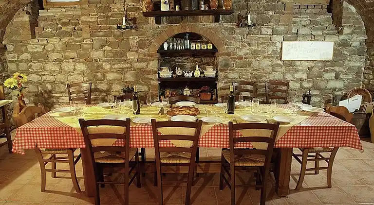 Farm house in Montecarotto