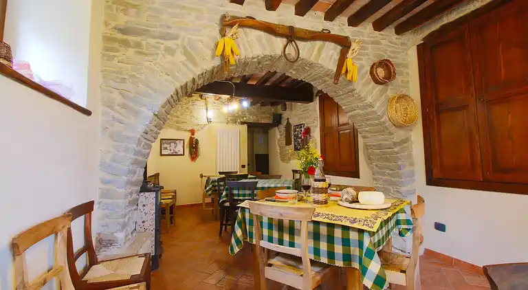 Farm house in Mercatello sul Metauro