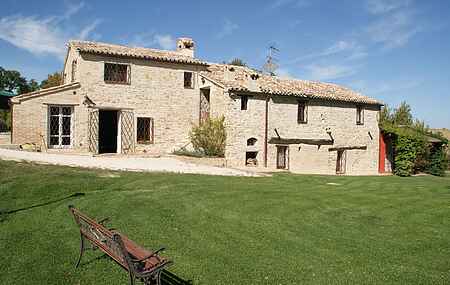 Villa in Treia
