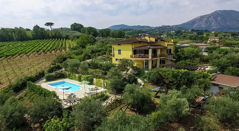 Semesterbostad i Scauzone