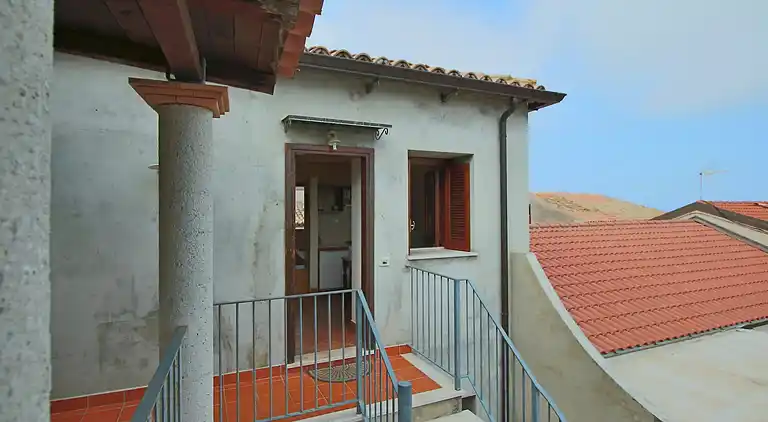 Manor house in Fitili